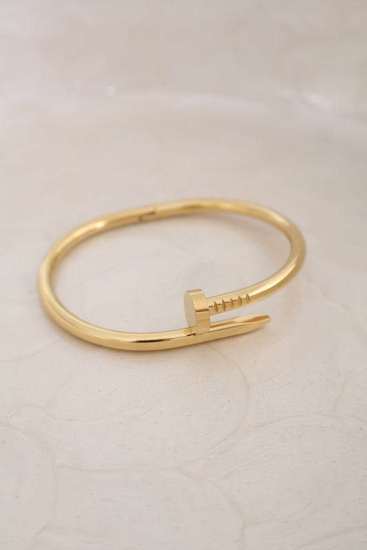 Nail Chic Bangle